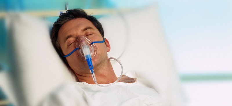 Khi bệnh nhân nhập viện ở trạng thái bị suy hô hấp cần phải hỗ trợ thở Oxy trước khi điều trị bệnh